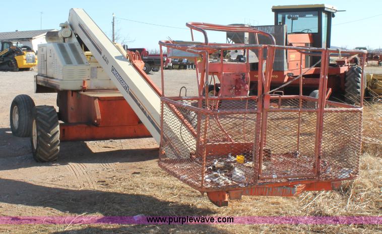 image for item C3672 1990 JLG 40H boom lift
