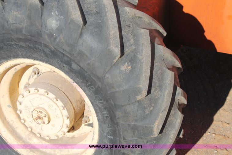 image for item C3672 1990 JLG 40H boom lift