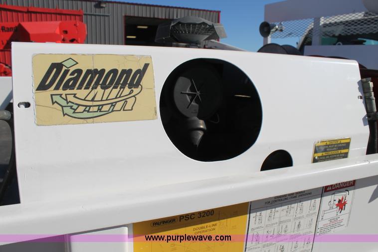 image for item C3673 2004 Ford F550 SuperCab utility truck