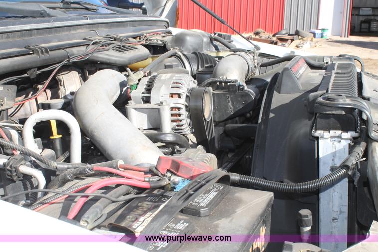 image for item C3673 2004 Ford F550 SuperCab utility truck