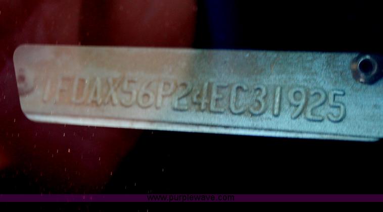 image for item C3673 2004 Ford F550 SuperCab utility truck