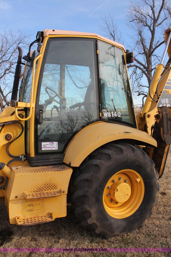 image for item C3676 Komatsu WB140-2N backhoe