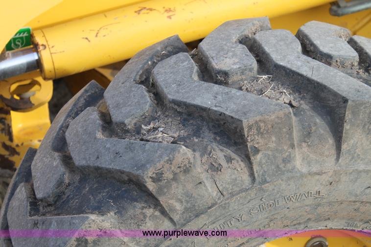image for item C3676 Komatsu WB140-2N backhoe