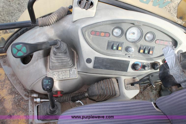 image for item C3676 Komatsu WB140-2N backhoe