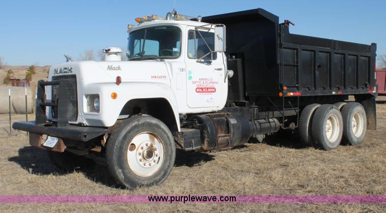 image for item C3681 1984 Mack RD686S dump truck