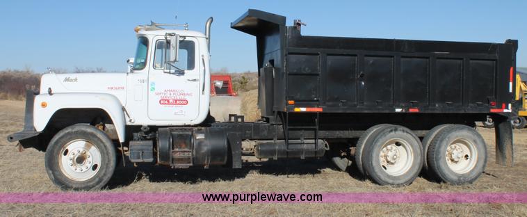 image for item C3681 1984 Mack RD686S dump truck
