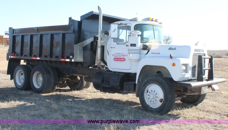 image for item C3681 1984 Mack RD686S dump truck