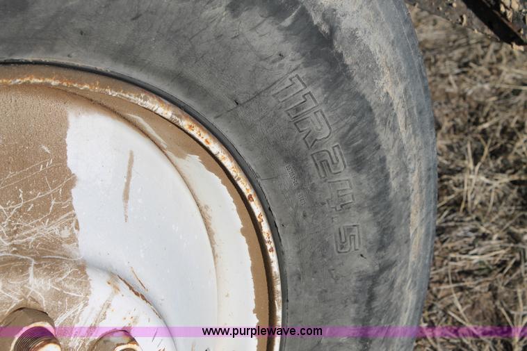 image for item C3681 1984 Mack RD686S dump truck