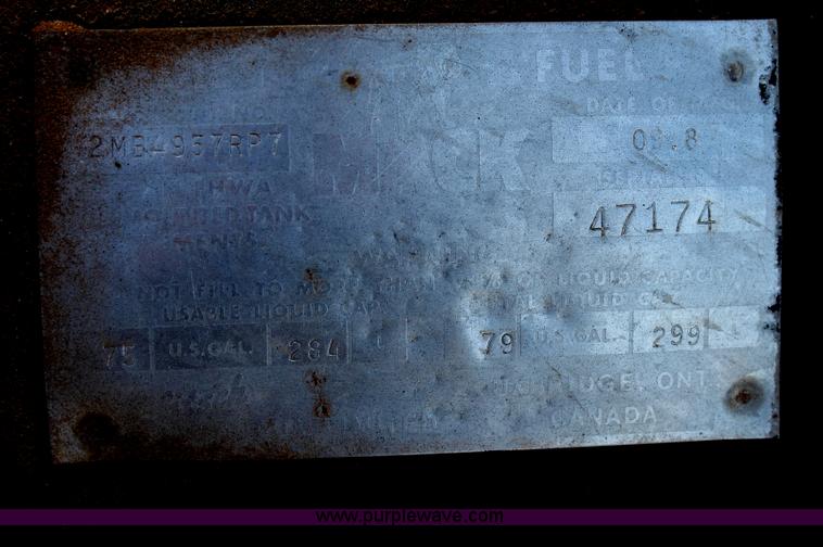 image for item C3681 1984 Mack RD686S dump truck