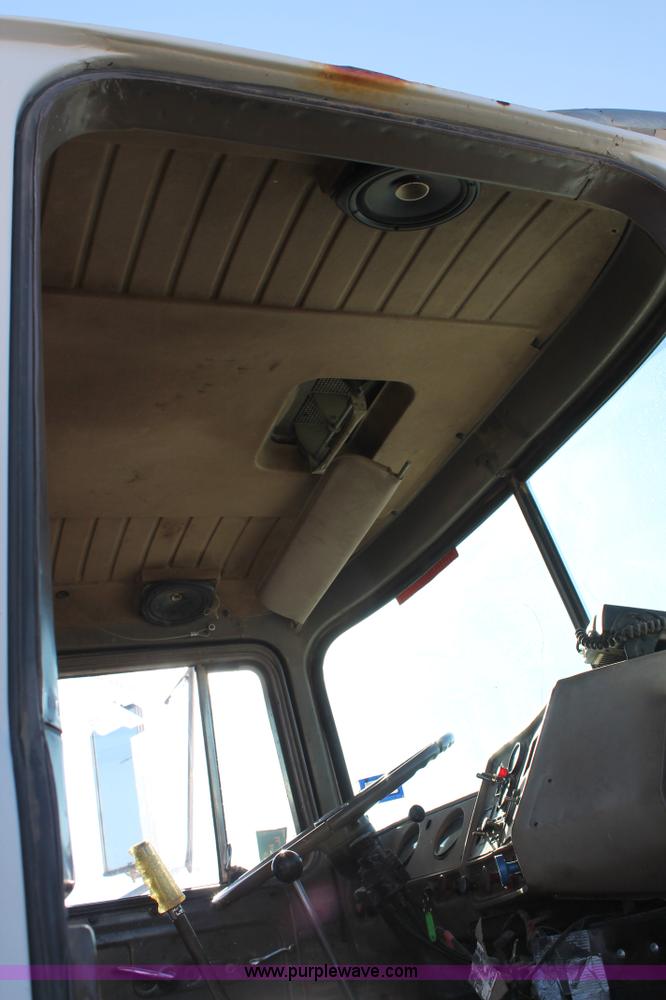 image for item C3681 1984 Mack RD686S dump truck