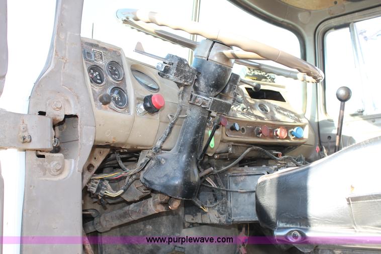 image for item C3681 1984 Mack RD686S dump truck