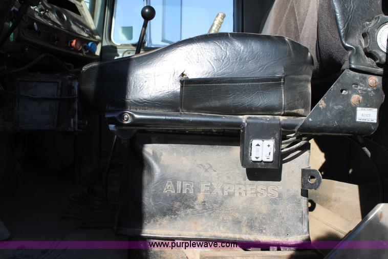 image for item C3681 1984 Mack RD686S dump truck