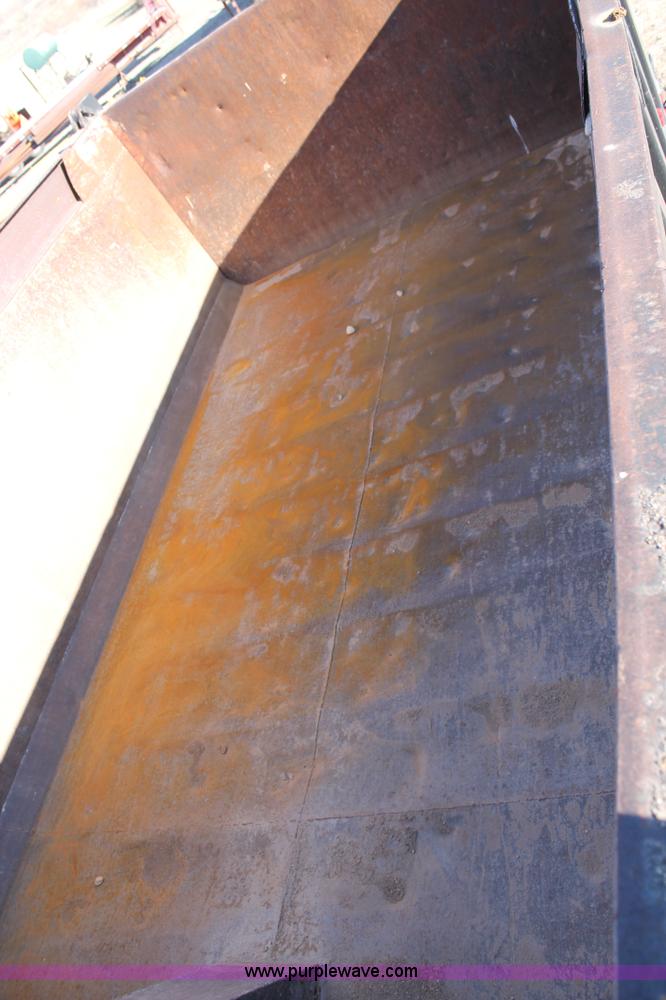 image for item C3681 1984 Mack RD686S dump truck