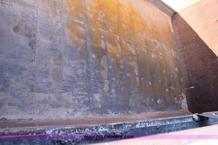 image for item C3681 1984 Mack RD686S dump truck