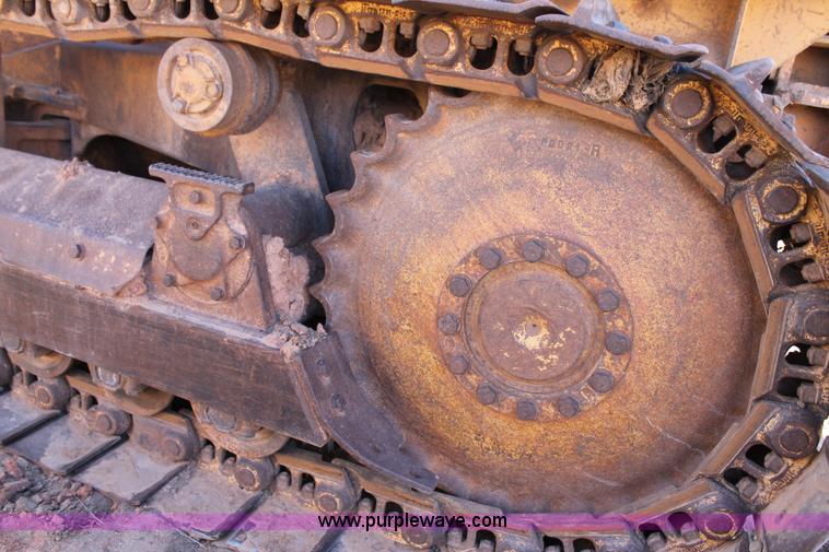 image for item C3689 1989 Case 1150E dozer