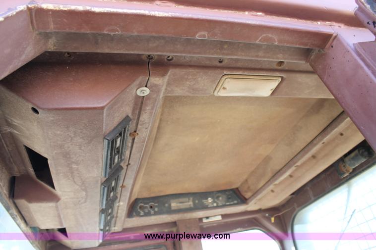 image for item C3689 1989 Case 1150E dozer