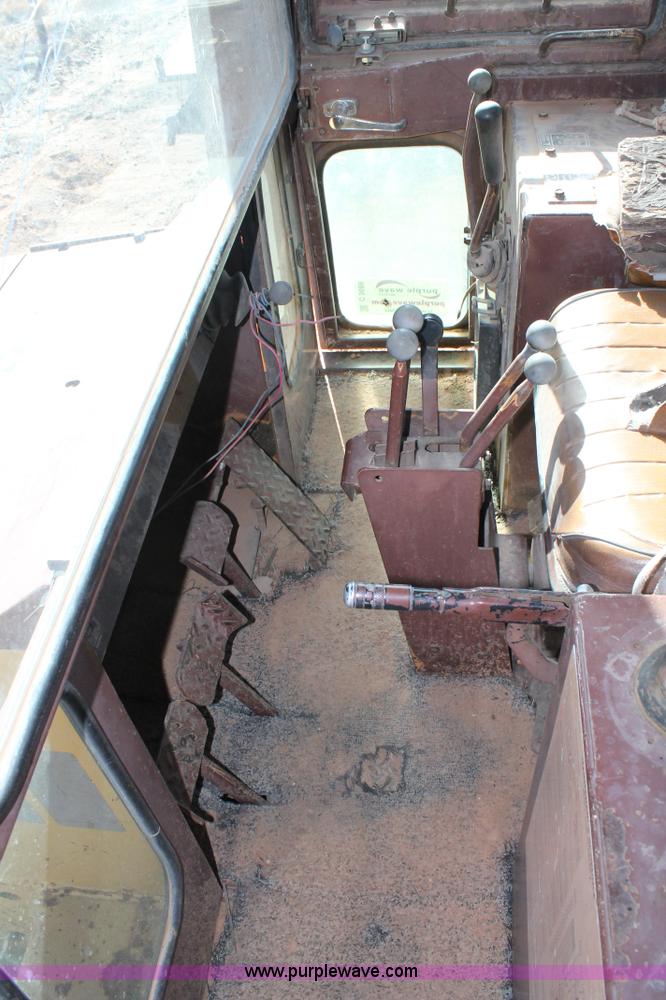 image for item C3689 1989 Case 1150E dozer