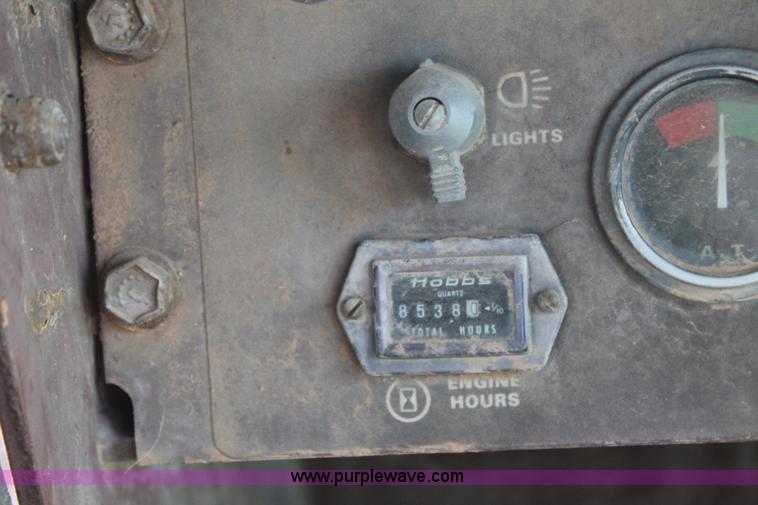 image for item C3689 1989 Case 1150E dozer