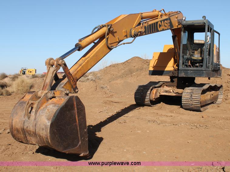 image for item C3695 1982 Case 880C excavator