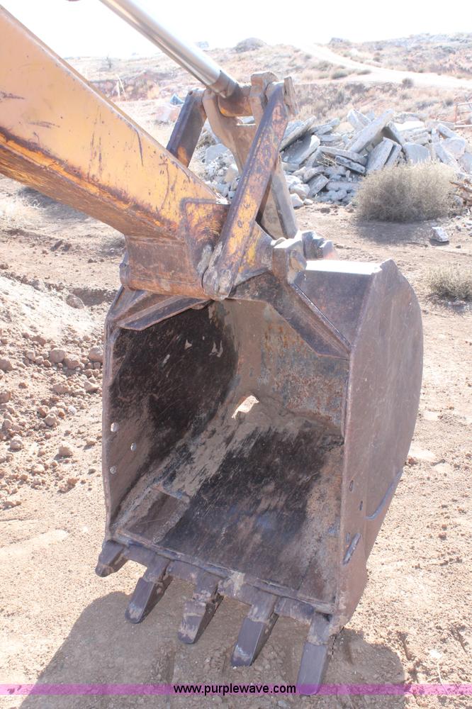 image for item C3695 1982 Case 880C excavator