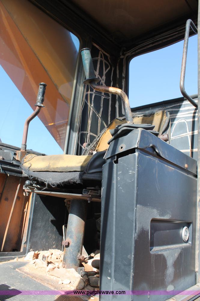 image for item C3695 1982 Case 880C excavator