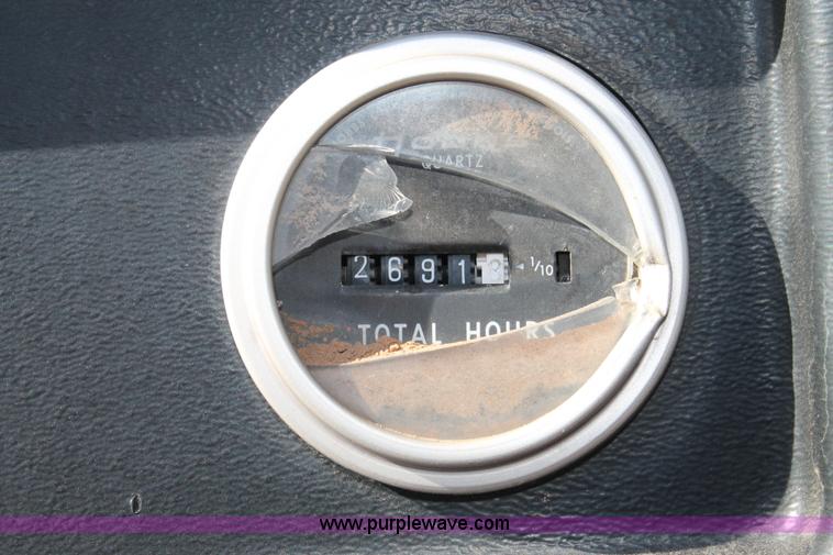 image for item C3695 1982 Case 880C excavator