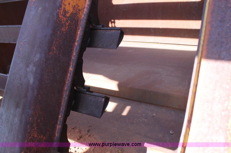 image for item C3696 John Deere 860 scraper