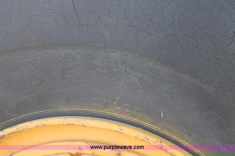 image for item C3696 John Deere 860 scraper