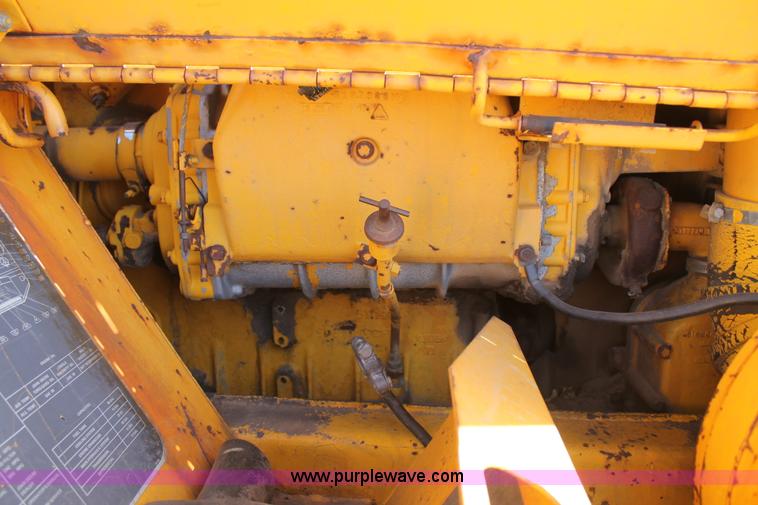 image for item C3696 John Deere 860 scraper