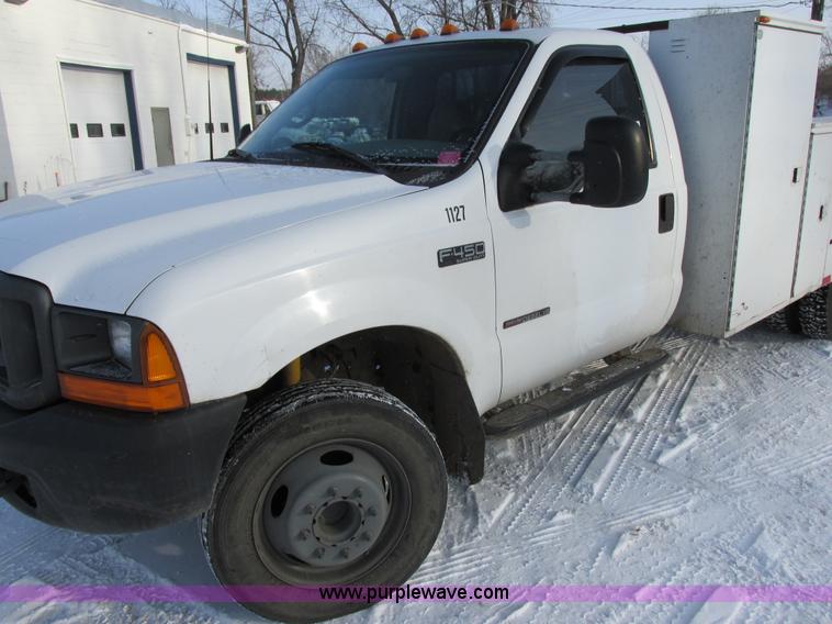 image for item E5246 2000 Ford F450 Super Duty utility truck