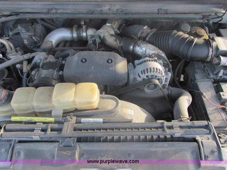 image for item E5246 2000 Ford F450 Super Duty utility truck