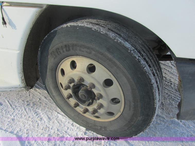 image for item E5247 2000 Freightliner Century Class semi truck