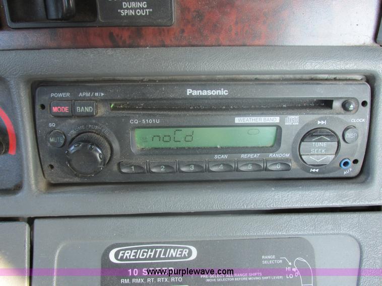 image for item E5247 2000 Freightliner Century Class semi truck