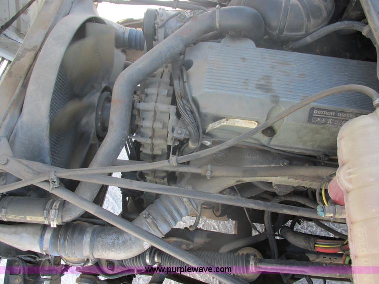 image for item E5248 2000 Freightliner Century Class semi truck