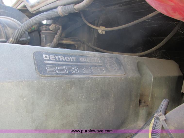 image for item E5248 2000 Freightliner Century Class semi truck