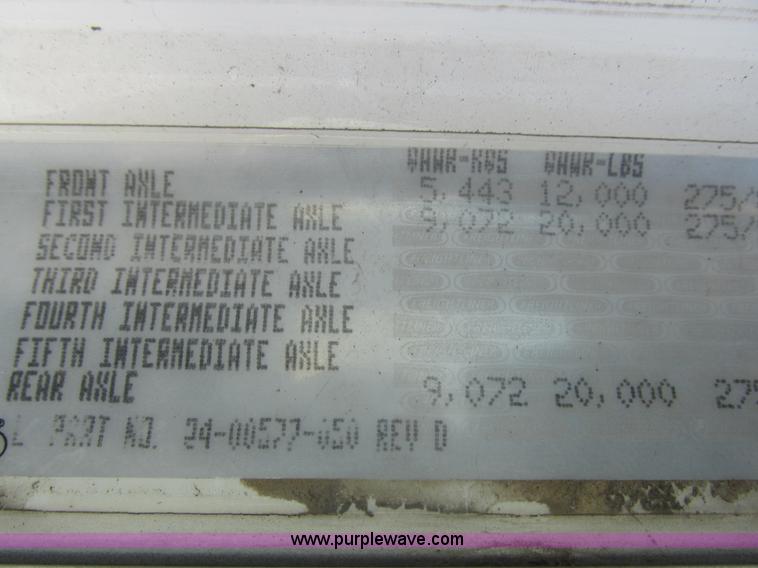 image for item E5248 2000 Freightliner Century Class semi truck