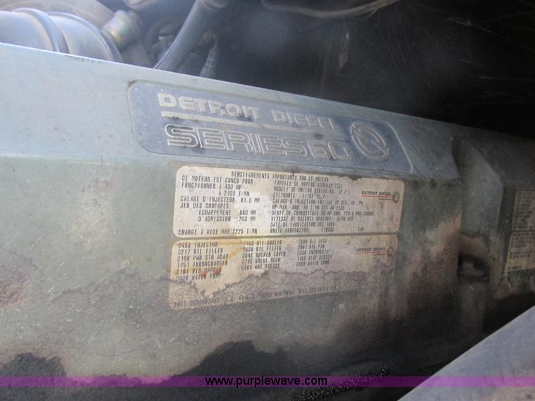 image for item E5249 2000 Freightliner Century Class semi truck