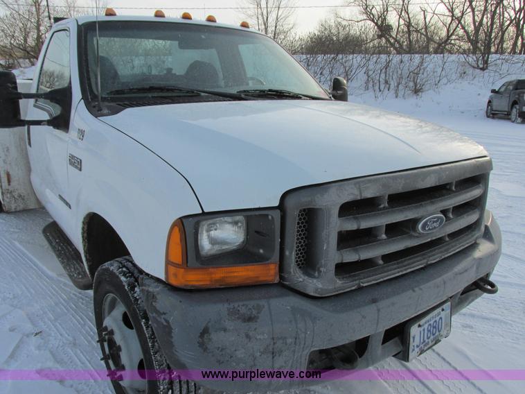 image for item E5250 2000 Ford F450 Super Duty XL utility truck