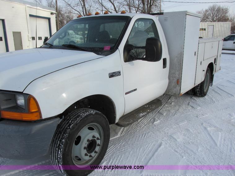 image for item E5250 2000 Ford F450 Super Duty XL utility truck