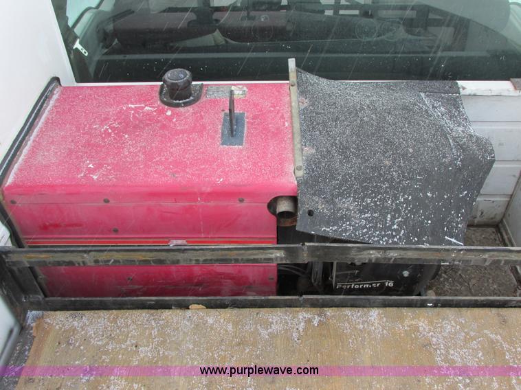 image for item E5250 2000 Ford F450 Super Duty XL utility truck