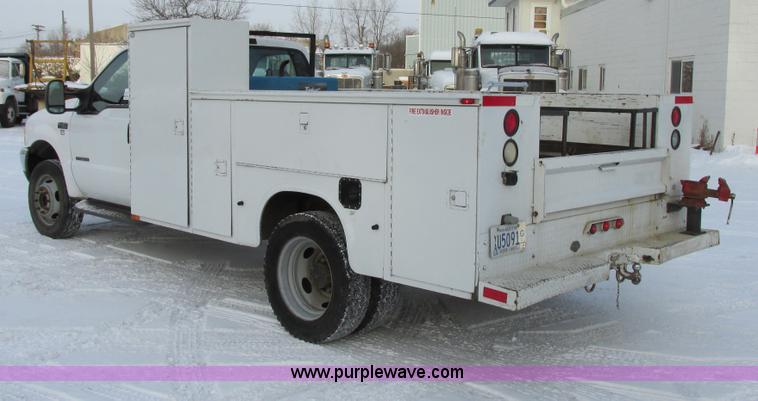 image for item E5251 1999 Ford F450 Super Duty XL utility truck