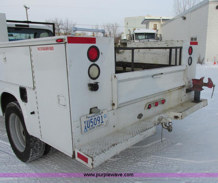 image for item E5251 1999 Ford F450 Super Duty XL utility truck