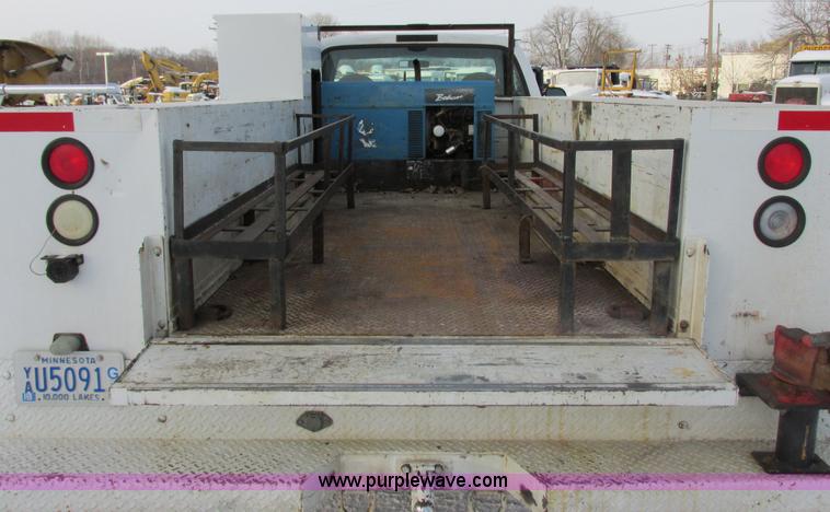 image for item E5251 1999 Ford F450 Super Duty XL utility truck