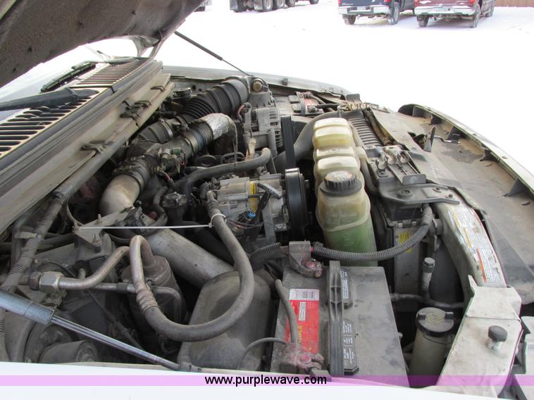 image for item E5251 1999 Ford F450 Super Duty XL utility truck