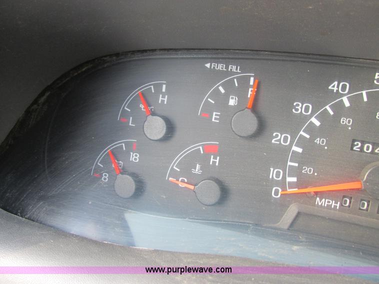 image for item E5251 1999 Ford F450 Super Duty XL utility truck