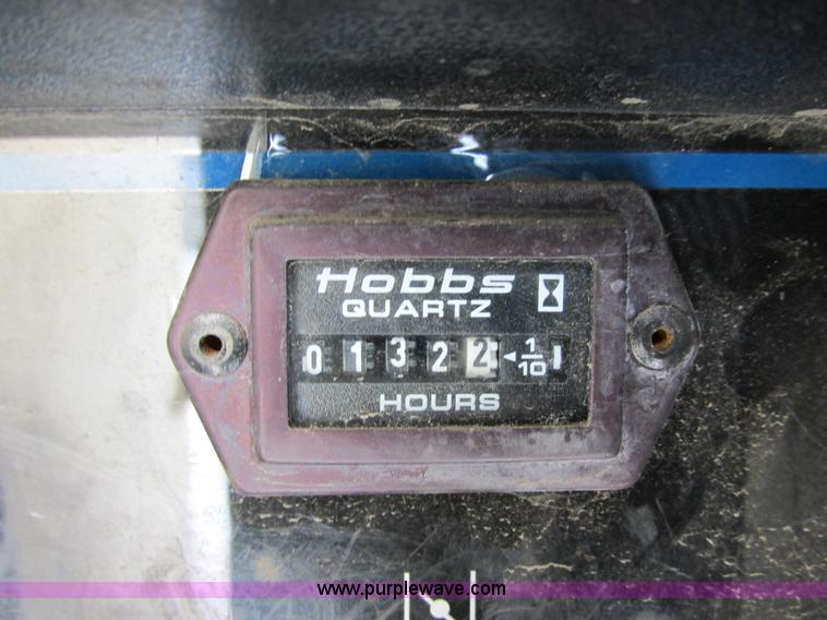 image for item E5251 1999 Ford F450 Super Duty XL utility truck