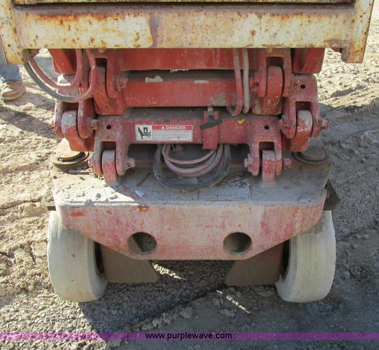 image for item F4840 Snorkel SL 20 scissor lift