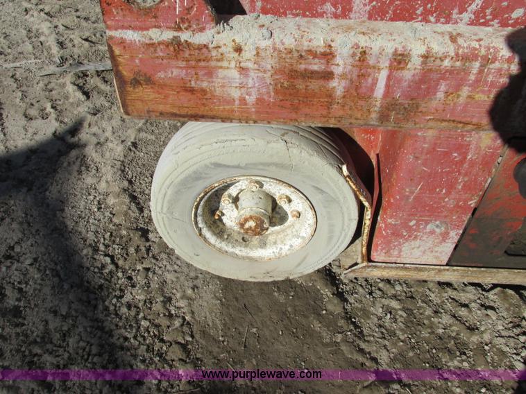 image for item F4840 Snorkel SL 20 scissor lift