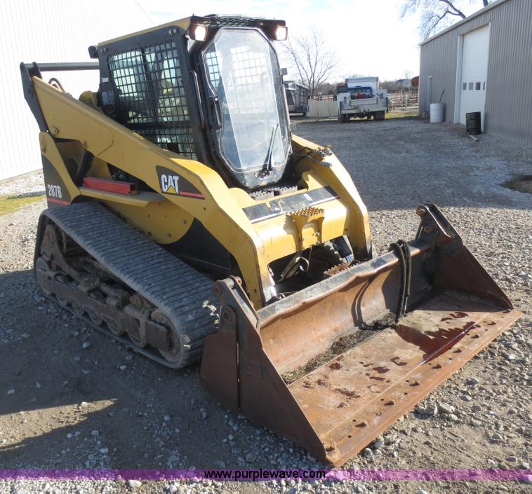image for item F8072 2005 Caterpillar 287B skid steer