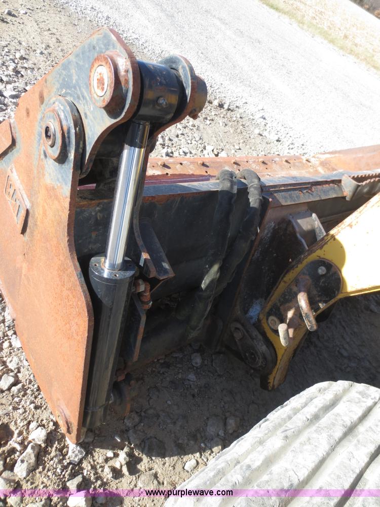 image for item F8072 2005 Caterpillar 287B skid steer